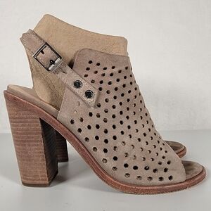 Rag & Bone Laser Cut Print Suede Open-Toe Block Heels in Beige, Size 39 (US 9)